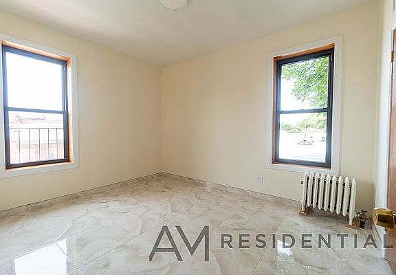 4th image of 1602 E 43rd St #3