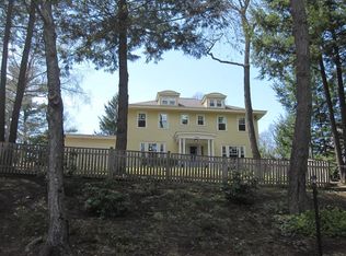90 Highland Ave, Greenfield, MA 01301