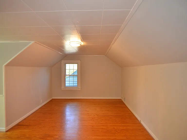 7620 Montgomery Rd — Photo 19