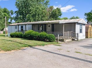 204 S West St, Patoka, IN 47666