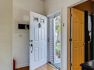 2 bed, 2.5 bath, 1398 sqft, $2,550 — Photo 2