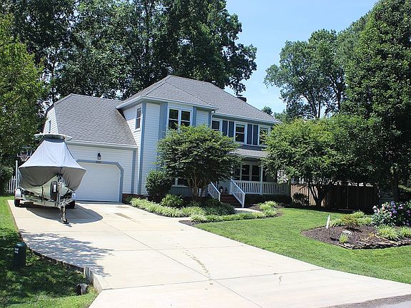 2nd image of 200 Heath Pl