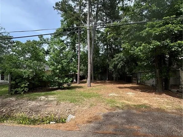 793 Chevreuil St, Mandeville, LA 70448