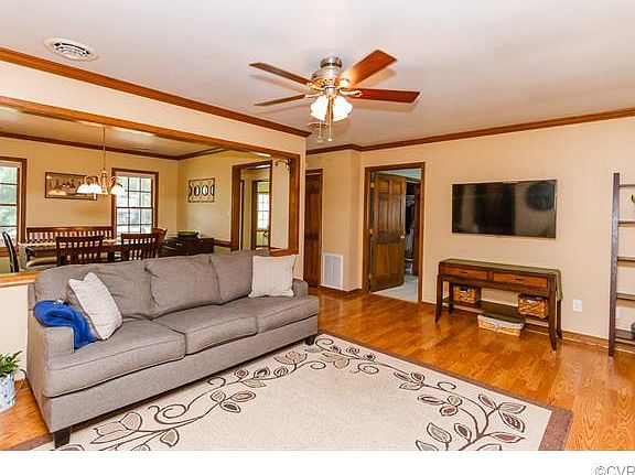 Open Dining & Family Rooms