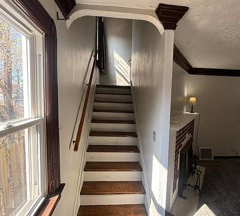 4th image of 11119 Forest Ave #2