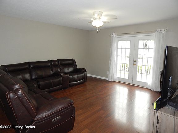 2nd image of 1815 Gardiner Ln APT K99