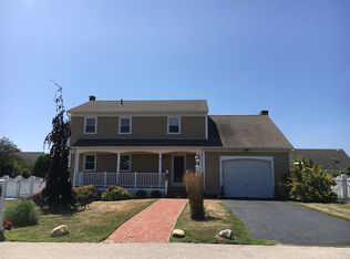 26 Foster Ln, Narragansett, RI 02882
