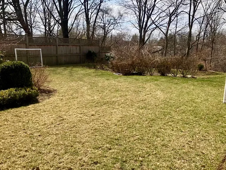 4 Wescott Ct — Photo 17