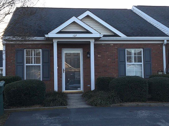 1st image of 107 Leyland Ct