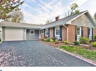 20 Montclair Ln, Willingboro, NJ 08046