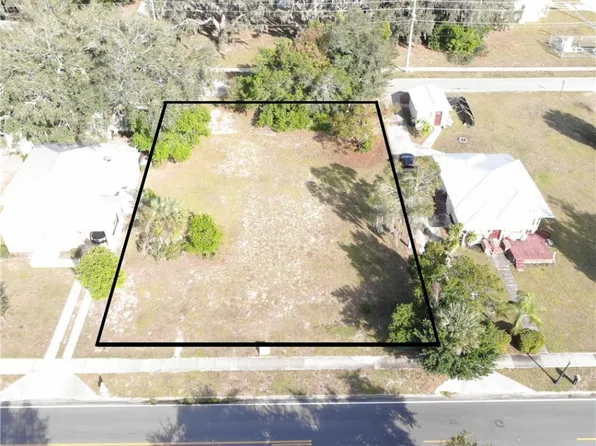 2380 Lakeview Dr, Sebring, FL 33870