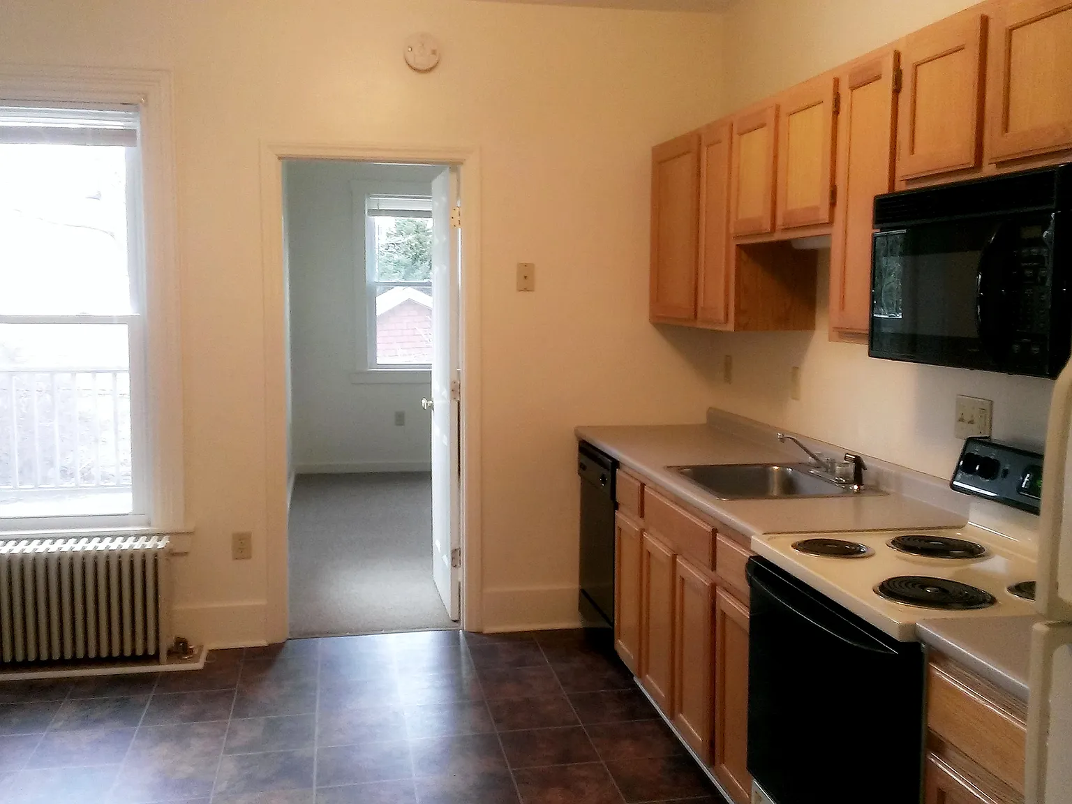2 bed, 1100 sqft, $2,500 — Photo 4