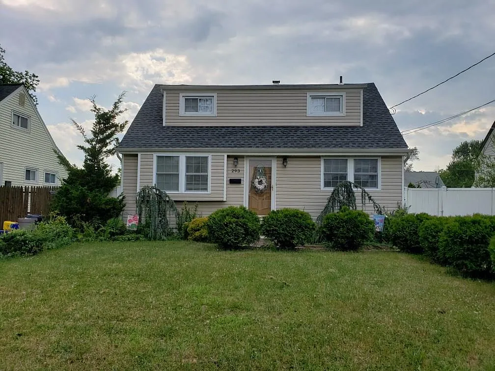 293 Sunset Ave photo 1