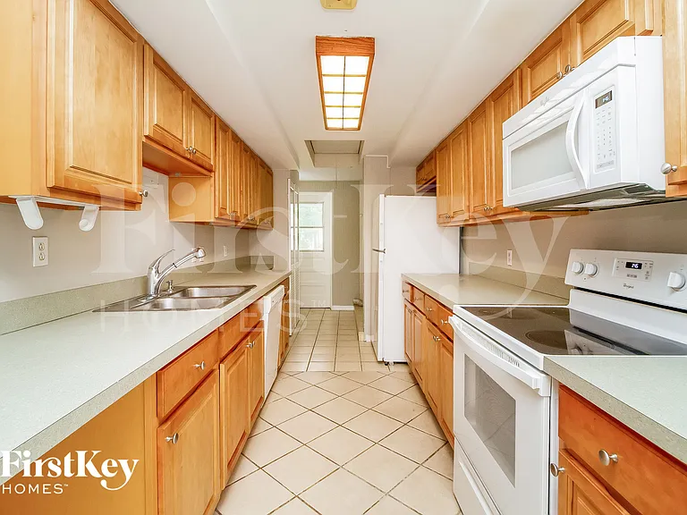 510 Connecticut Ave — Photo 5