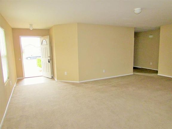 5th image of 9033 Old Clydesdale Dr