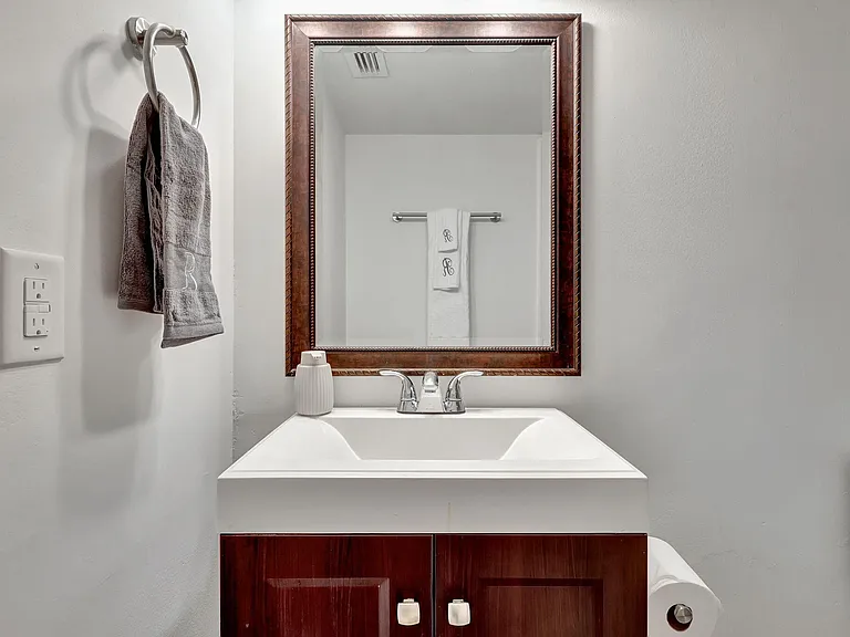 12641 Westhampton Cir #C311 — Photo 28