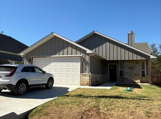 2300 Angelina St, Granbury, TX 76048