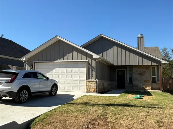 2300 Angelina St, Granbury, TX 76048