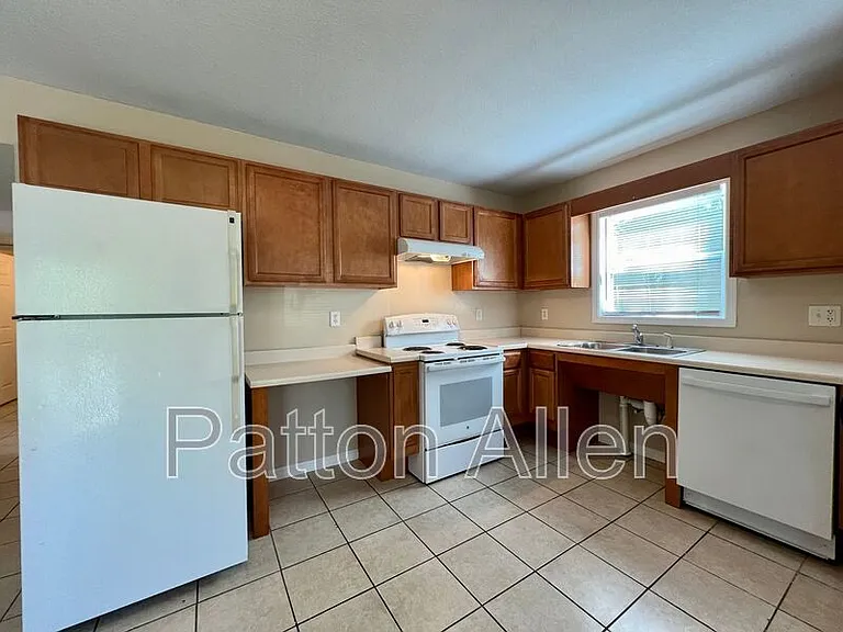 8 Zell Ln #A — Photo 8