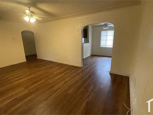 2nd image of 2501 13th Ave S