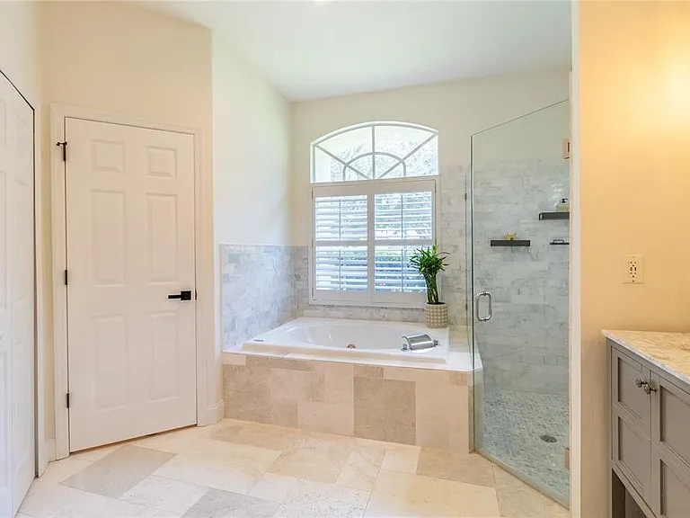 12526 River Birch Dr — Photo 26