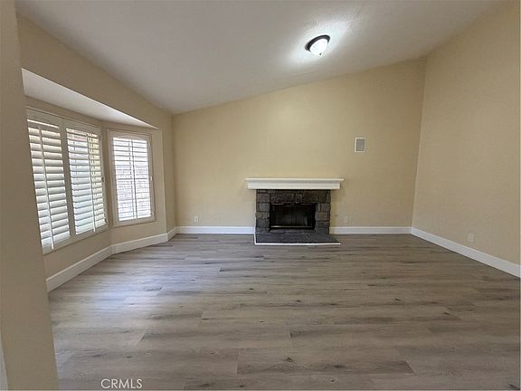 5th image of 25420 Sheffield Ln