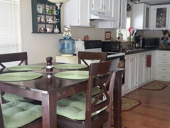 KITCHEN AND DINNING ROOM