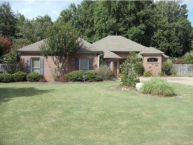 1st image of 732 Towne Lake Dr