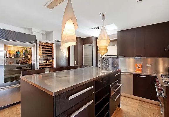 5th image of 50 Bond St