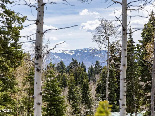 2664 S Iroquois Loop E, Coalville, UT 84017