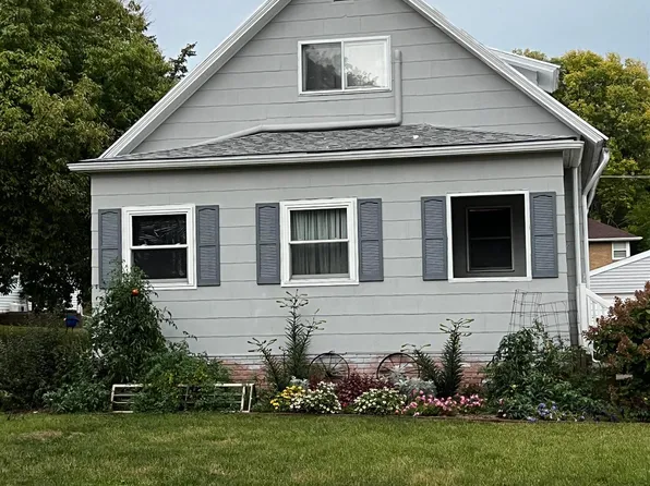 409 Clay St, Brooklyn, IA 52211