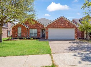 608 Lake Village Dr, McKinney, TX 75071