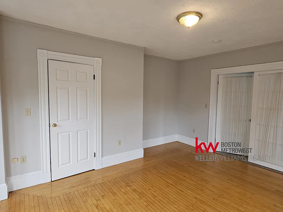 Bedroom #1