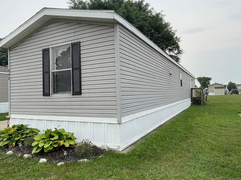 2nd image of 448 Cider Mill Dr #19