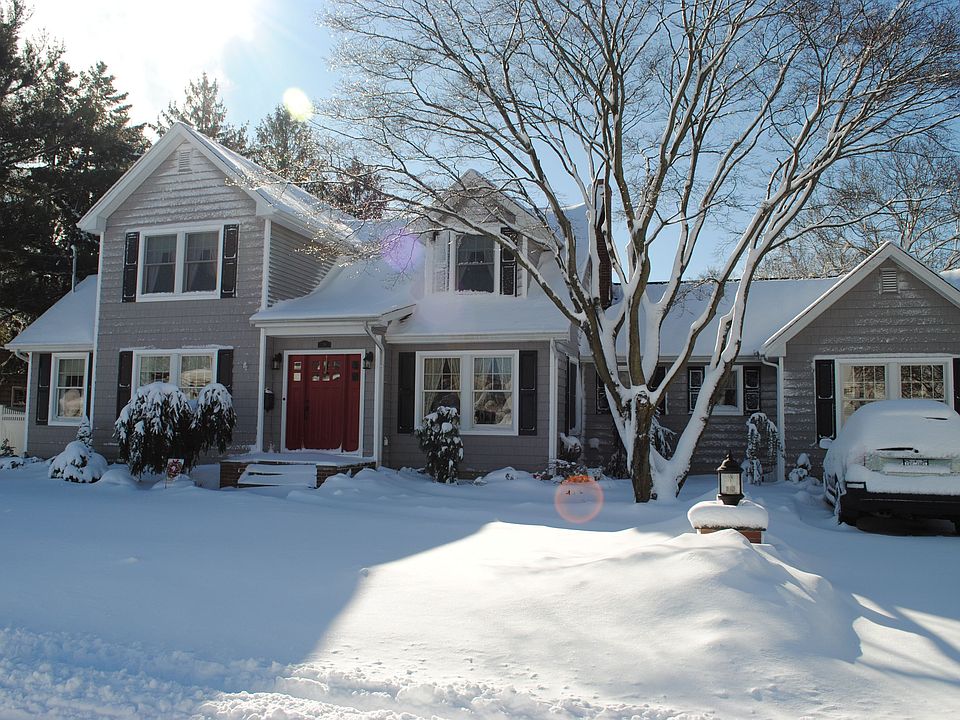 2nd image of 78 Edgewood Rd
