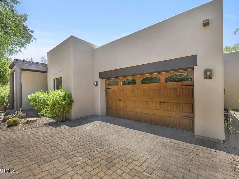 3105 E Arroyo Hondo Rd — Photo 9