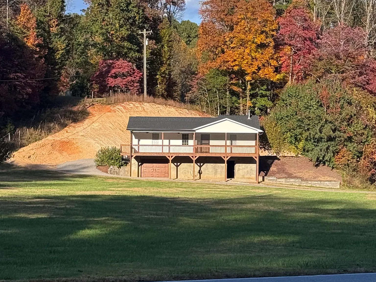 3 bed, 1332 sqft, $2,500 — Photo 1