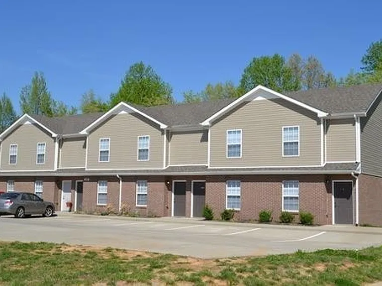 685 Oliver Loop #D — Photo 1