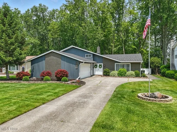 28004 Southern Ave, North Olmsted, OH 44070