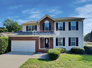 8517 Farnsworth Ln, Charlotte, NC 28215