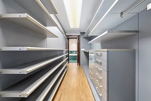 Rented by Compass | media 9