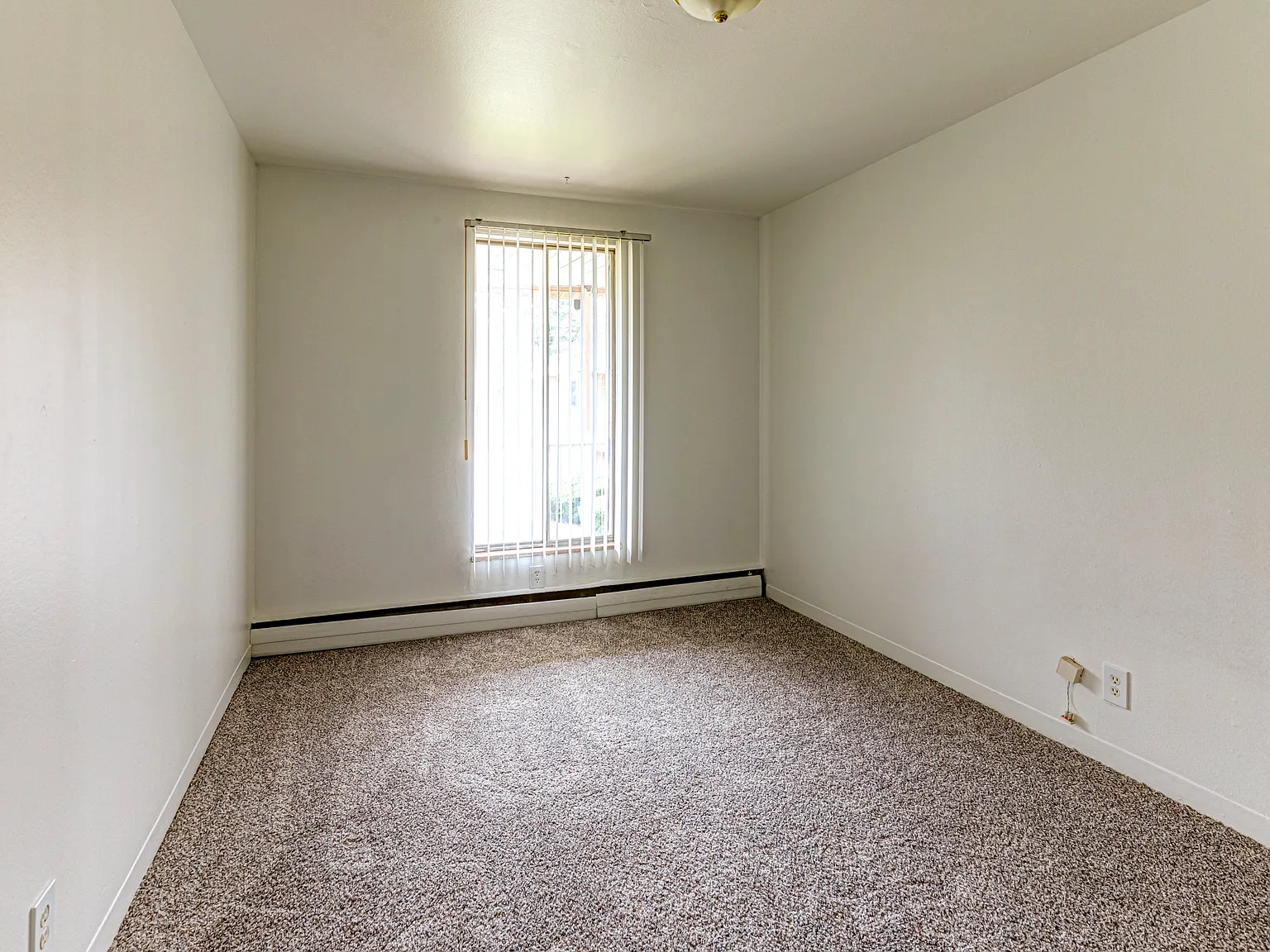 Manor House Apartments — Photo 3