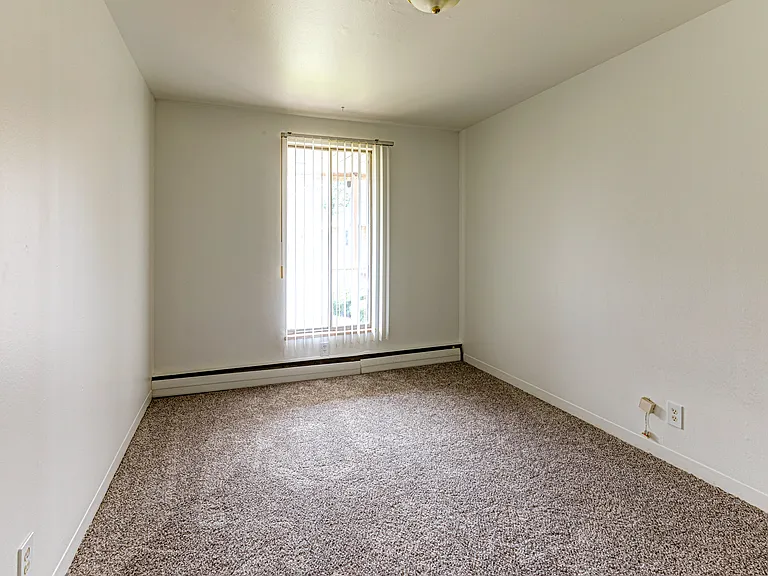 Manor House Apartments — Photo 4