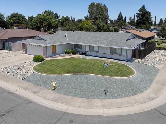 3rd image of 1731 Reagan Way