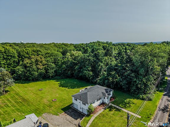 2nd image of 532 Nova Scotia Hill Road