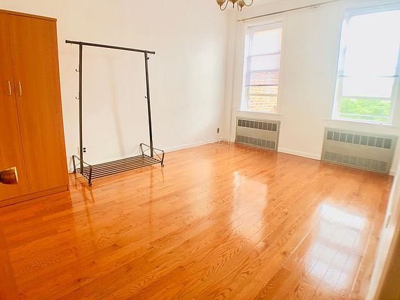 3rd image of 1434 70th St #2R