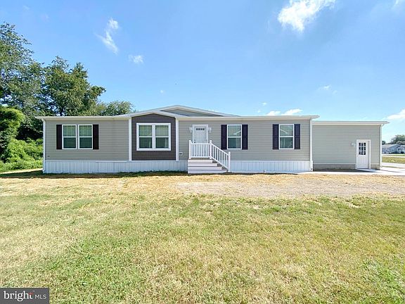 2nd image of 38 Buckingham Dr
