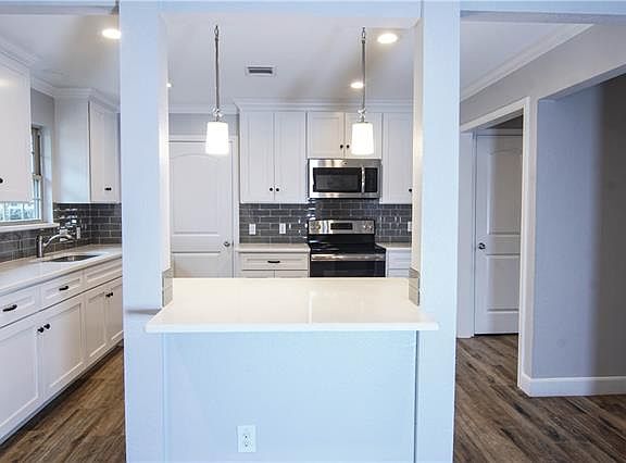 3rd image of 810 Vogel Dr