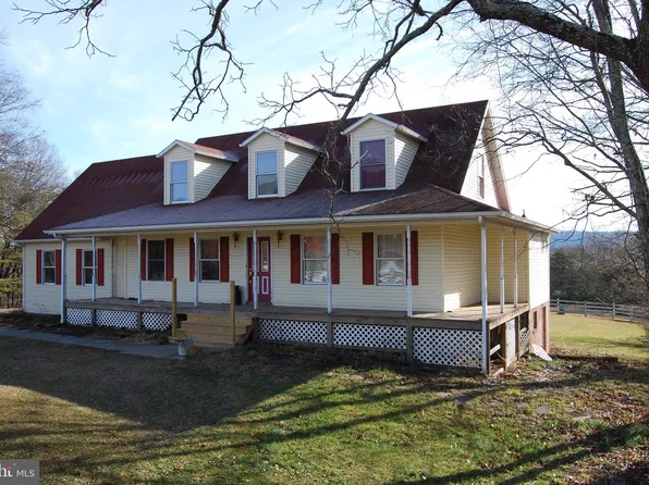 8570 Bloomery Pike, Paw Paw, WV 25434