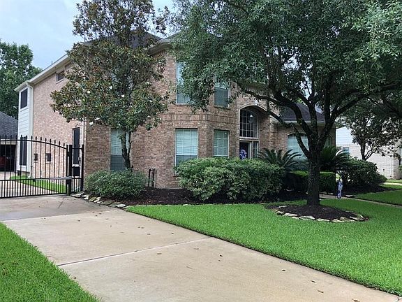 2nd image of 22411 Bridgehaven Dr